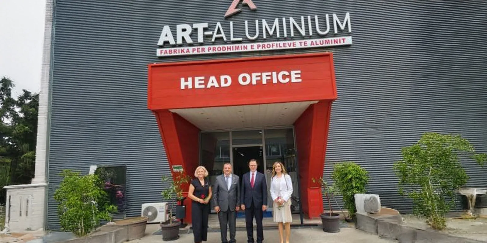 Kosova-Türkiye İş Birliği Kapsamında Önemli Ziyaret: Art Aluminyum’da Görüşmeler Gerçekleşti